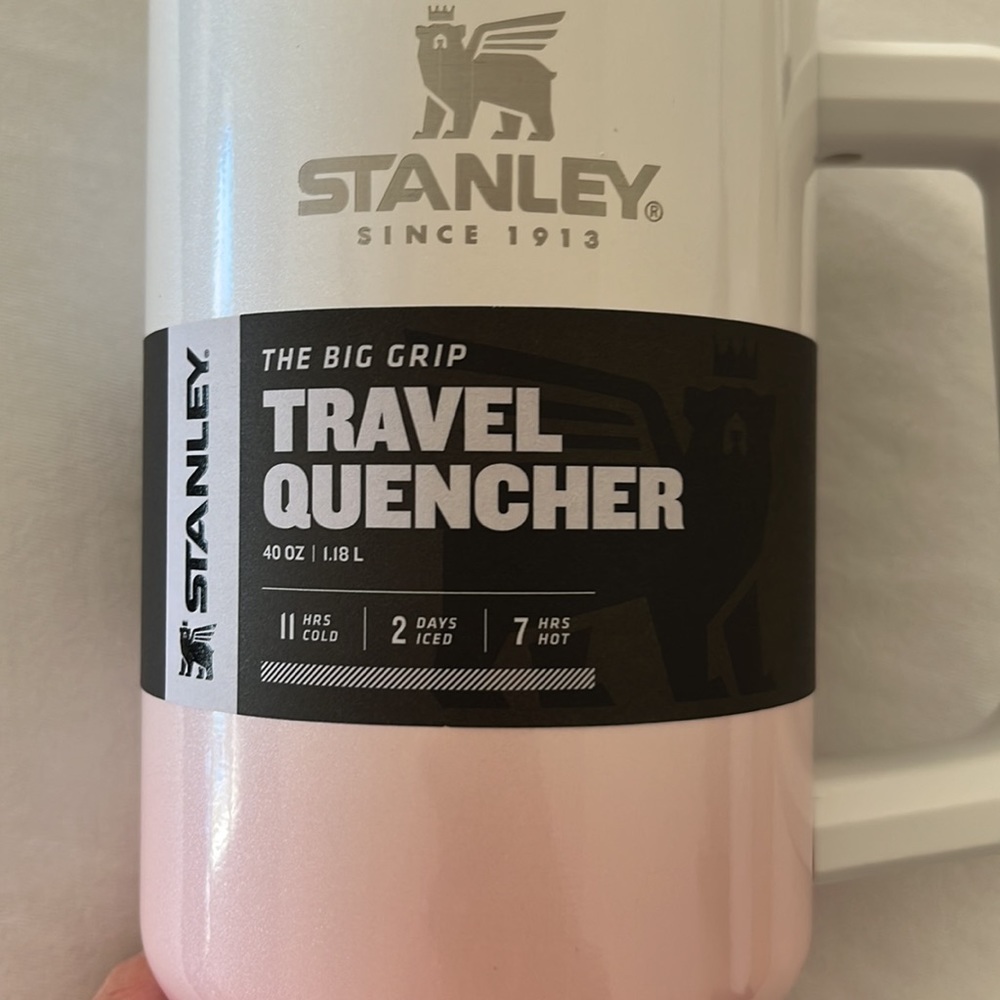 Stanley 40 oz Travel Quencher in Pink Parfait Ombre - Picture 2 of 9